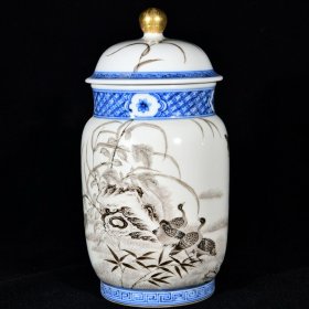 大清乾隆年制青花粉彩墨彩鎏金芦塘归雁飞鸣食宿纹壮罐 高20.6径10.3厘米1