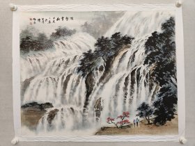 保真书画，台湾画家，陈能梨《涧壑赏秋》山水画76*96cm，托片，（有黄君璧，江兆申之余韵）。陈能梨，港澳台美协台湾理事，两岸和平文化艺术联盟艺术委员 致理科技大学教师 毕业于名湾艺术大学书画系。 获奖: 第四届海峡杯名湾一等奖 中华清溪美展第一名中央美展第一名