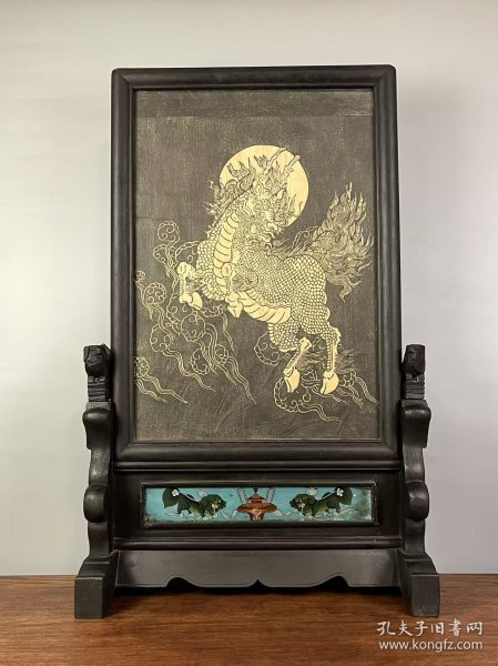 旧藏【麒麟祥云】楠木插屏，尺寸较大，麒麟图为碑刻拓片，底部彩绘双狮图案，双狮香炉图案手绘玻璃上，整体保存完整，品相尺寸如图！