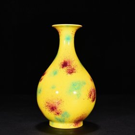 清雍正桃花洞釉玉壶春瓶 高21厘米 宽12.5厘米