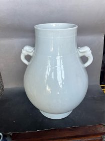 甜白双耳尊