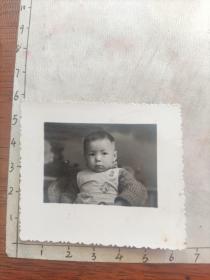 东川汤丹张金兰相册:1971年小帅哥照片(佩戴超大毛主席像章)