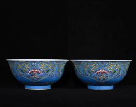 清雍正年制珐琅彩如意花卉纹碗一对，高7×14.8厘米