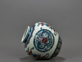 清乾隆斗彩螭龙纹罐16/15.5厘米