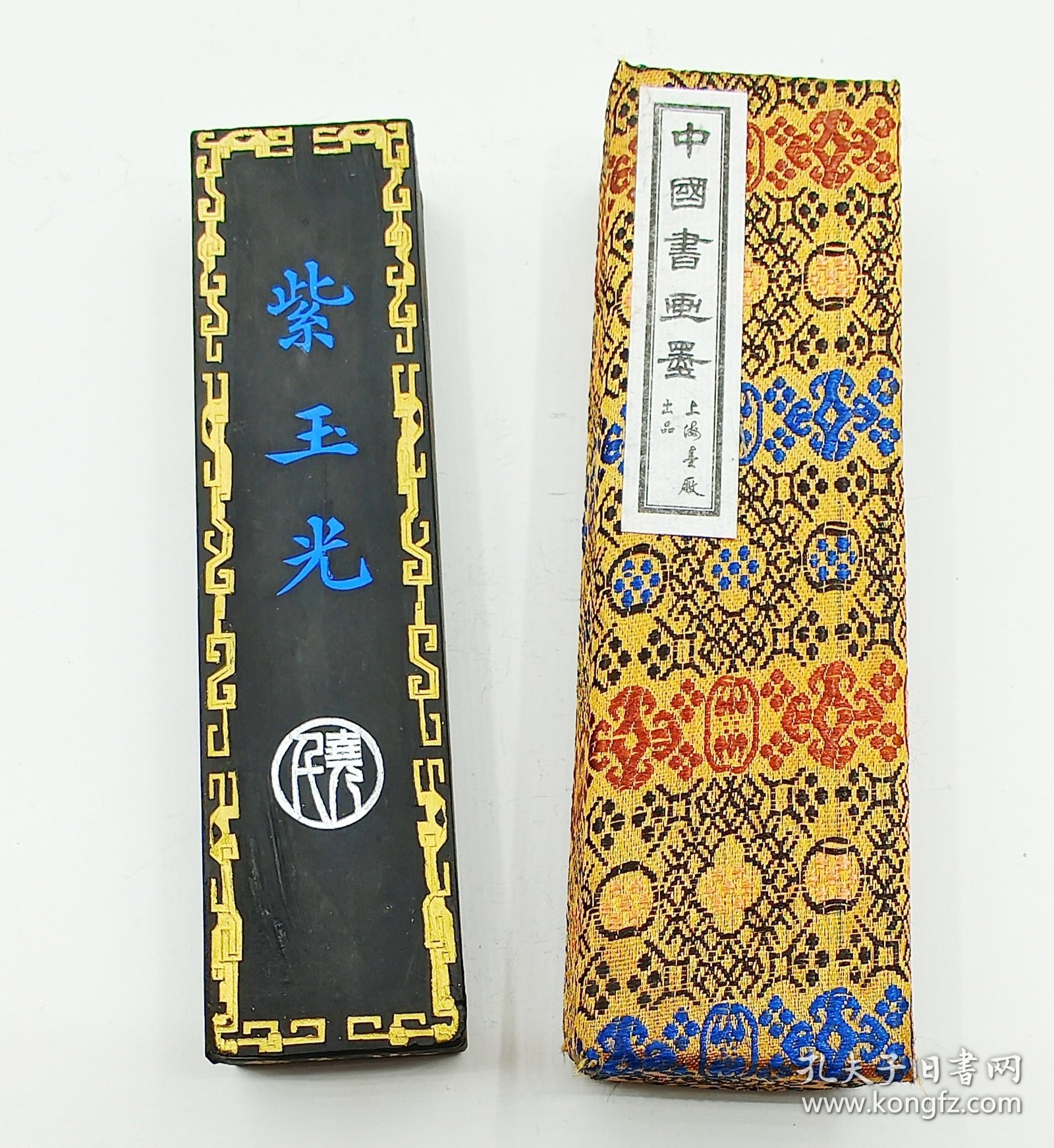 上海墨厂*精品《 紫玉光 》 四两 净重约:123.8克 油烟104