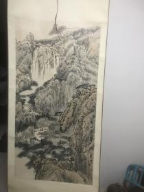 著名书画家，张建中，四尺山水中堂，已揭裱过，有轻微点状损伤。