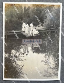 【上海史料】1941年 上海府西外路日军“上海陆军病院”内疗养的第15师团军医部担架队长小高四郎中尉拍摄的医院内伤兵的日常生活状态 原版老照片一枚（上海市立医院旧址位于今长海路174号，建成于1937年，是国民政府“大上海计划”建造的配套工程，上海沦陷后被日军占为“上海陆军病院”，抗战胜利后成为国民党军队的陆军联勤总医院，今为二军大附属长海医院使用。）