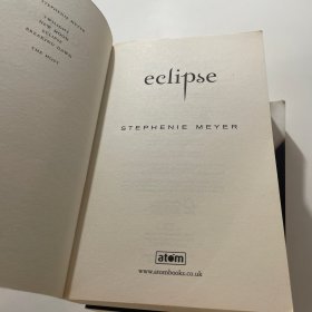 Twilight + new moon + eclipse + breaking dawn英文原版:暮光之城(全四册)
