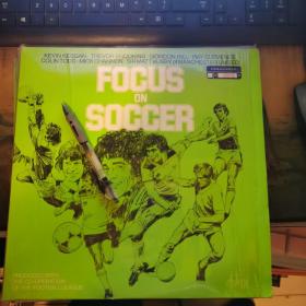 focus on soccer（关注足球）LD大碟片2张  31×31厘米