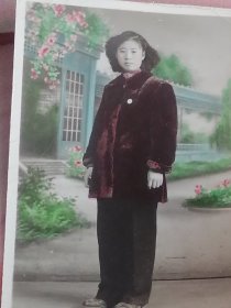 老照片1956年美女在太原开明照相馆彩色照片一张