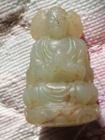 和田玉青白玉三面佛！尺寸规格高3厘米左右直径1.96厘米左右重量14.26克！