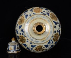 元青花描金人物鬼谷子下山故事纹梅瓶；49x24厘米