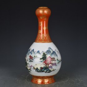 清乾隆矾红描金通景粉彩山水纹蒜头瓶 30×14厘米
