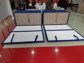 清代嘉庆23年《攀雲阁临汉碑》两函初集四册，二集四册，三集四册，四集四集，共16册全。