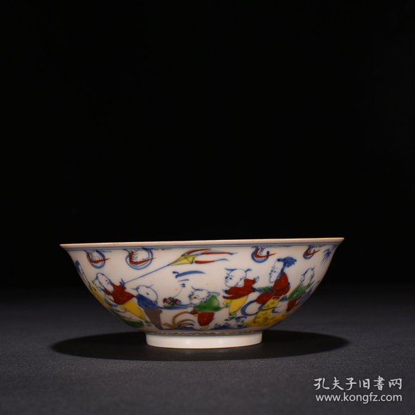 明成化红胎斗彩描金美人带子纹薄胎碗6*16.5厘米