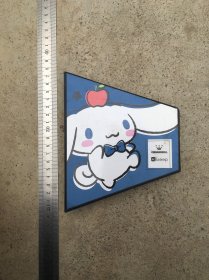 Keep 奖牌cinnamoroll 2021sanrio co.l td 5KM(请仔细查看照片可以看到大概尺寸，按图发货)