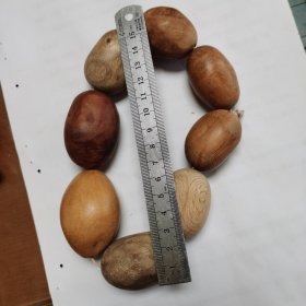 金丝楠木崖柏手工磨制珠子，任选一串，尺寸看图片，与参照物做对比