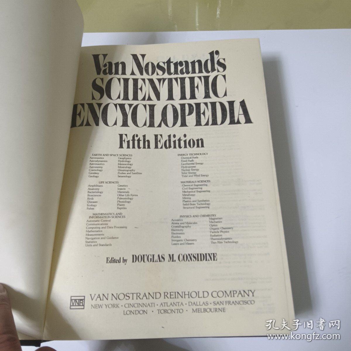 VAN NOSTRAND\'S SCIENTIFIC ENCYCLOPEDIA【A-G】（科学百科全书上册、第五版、大16开精装巨厚上册，近9品）