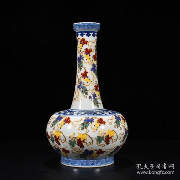 清雍正粉彩描金多子葡萄纹赏瓶 32*19厘米