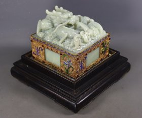 旧藏和田玉包金镶嵌龙印章