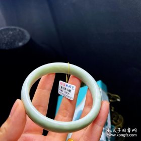 奢侈品玉手镯1个！，玉质！保天然，发货不含商标