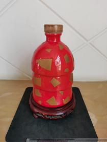 红瓷艺术酒瓶子