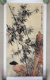 竹子，墨竹，八哥鸟，君子之风，写意画法，皴法点染，纯手绘，假一赔万，终身保真，支持第三方鉴定，辽宁省美协巴进老师的原创大作，老师的竹子层次非常鲜明，笔法苍劲有力，竹子枝干浓淡干湿焦，画的很逼真，行云流水。尺寸1.38米×70公分的，四尺整张的，家里客厅，餐厅，卧室，书房，茶室，玄关，中堂都可悬挂，闭眼入，真的特别好看，宁可食无肉，不可居无竹。