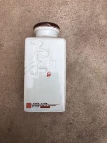 1000毫升方形空酒瓶