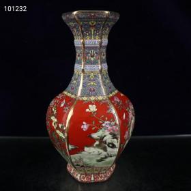 描金珐琅彩花鸟图纹六方瓶
高25.5cm宽15cm