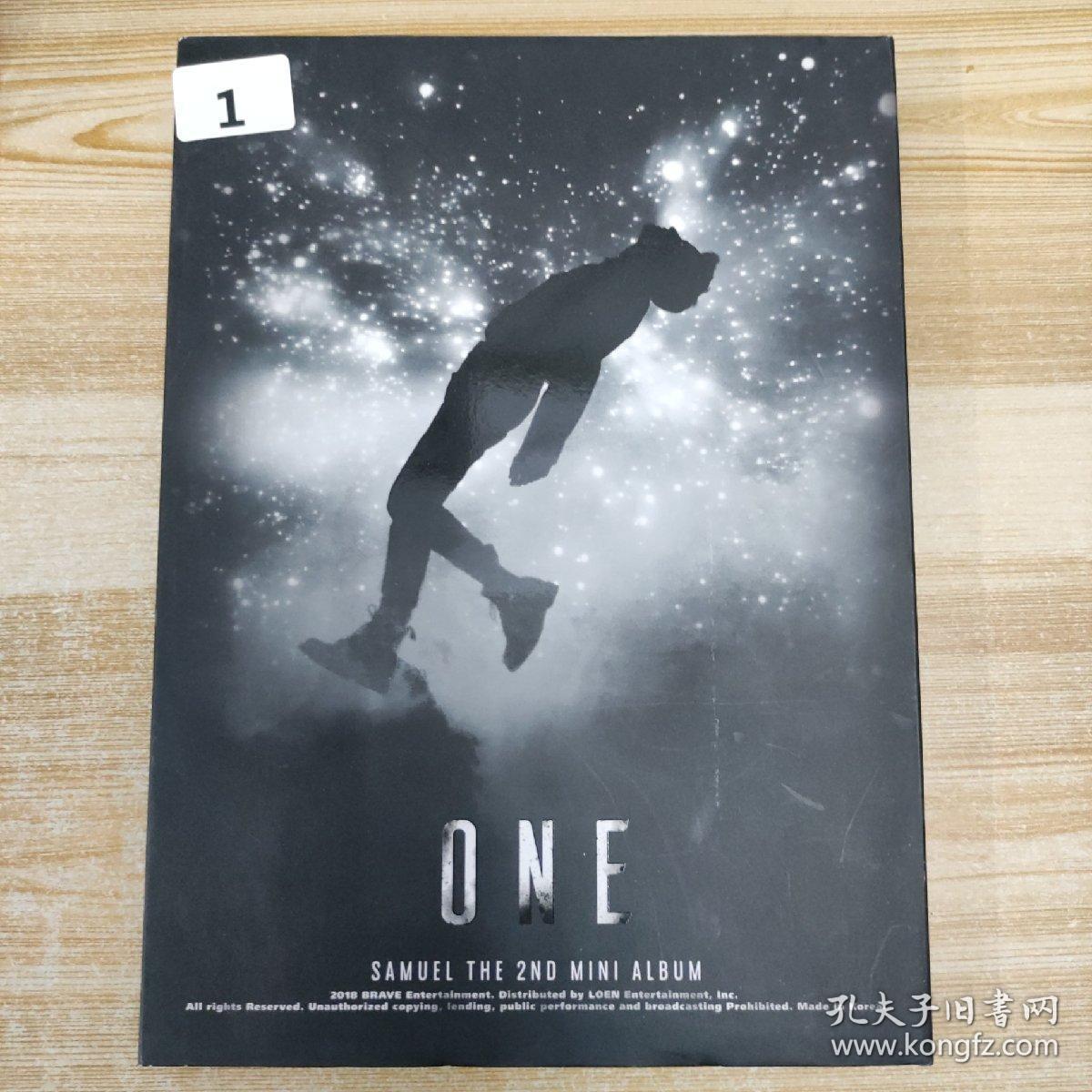 1唱片光盘CD： O N E SAMUEL THE 2ND ALBUM 一张碟片附歌词卡片精装