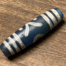 风化蓝玉髓老玛瑙镶嵌银丝贵人天珠 尺寸:约13×48mm