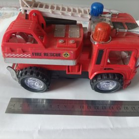 消防云梯车 玩具 个体较大