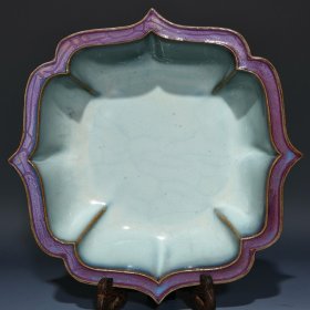 钧窑玫瑰紫釉花口洗，高6.8cm直径24.6cm