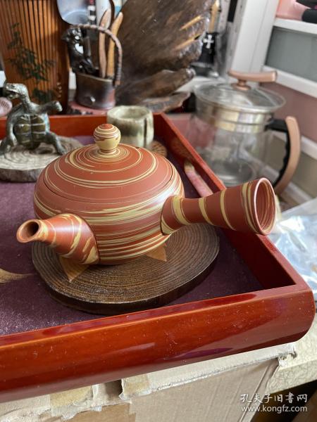 日本回流 茶道具 茶具 茶壶 横手急须 侧把 常滑 名家 松风 作品 特殊工艺 搅泥 纹理细腻 颜色正庄 出水孔 细致 球形出水 断水自然 手工制作 茶室 艺术空间 收藏 自用 送人 两相宜