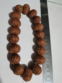 老包浆厚重硬核18子把玩大手串单粒2.5厘米的，如图