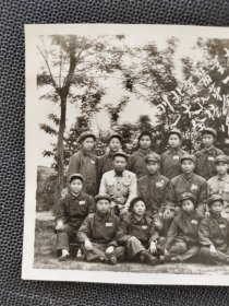 稀见！老照片，军人合影：1952年川北军医学校一大队第一班全体合影！好品相！，（川北军医学校的资料己很难寻找，此片弥足珍贵！，