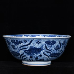 明宣德青花鱼藻纹碗，高9厘米，直径21.5厘米.