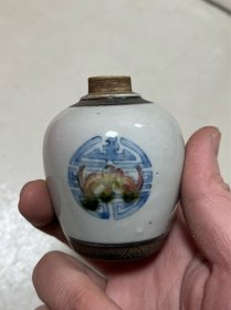 青花釉里红小罐01