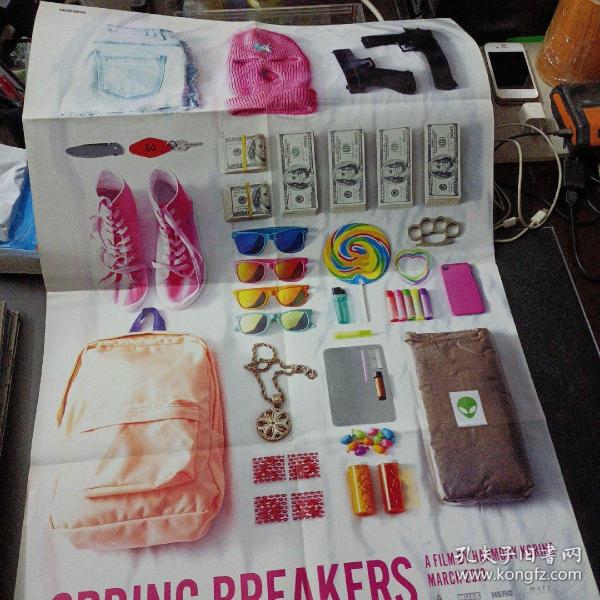 环球银幕 SPRING BREAKERS 海报 2k——a16