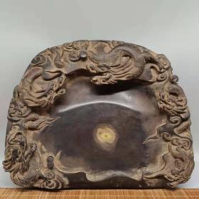 仿古名砚端砚 文房四宝 石雕带字五龙戏珠大砚台
尺寸：28*23*4cm
重量：4.35kg
备注：手工测量略有误差
因手机和光线问题图片之间会有色差