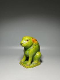 唐代 绞胎绿釉兔子