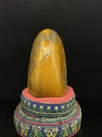 收藏寿山石田黄级乌鸦皮田黄石摆件印章