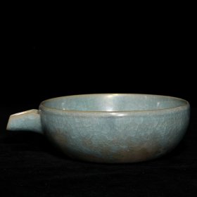 汝窑冰裂纹帽沿洗，高4.7cm直径15.7cm，