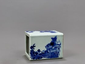 清乾隆青花八仙人物纹笔筒13.3/10厘米