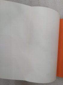 一轮圆月耀天心