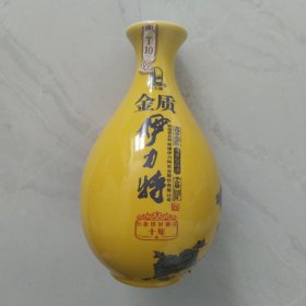 金质伊力特酒瓶(封藏金印)