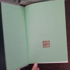 历届诺贝尔文学奖获得者诗歌金库、散文金库（上下）、中短篇小说金库（上中下）6本合售