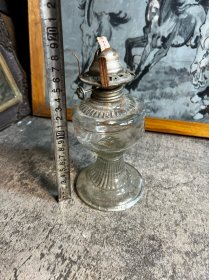 50年代,和平鸽老煤油灯一只