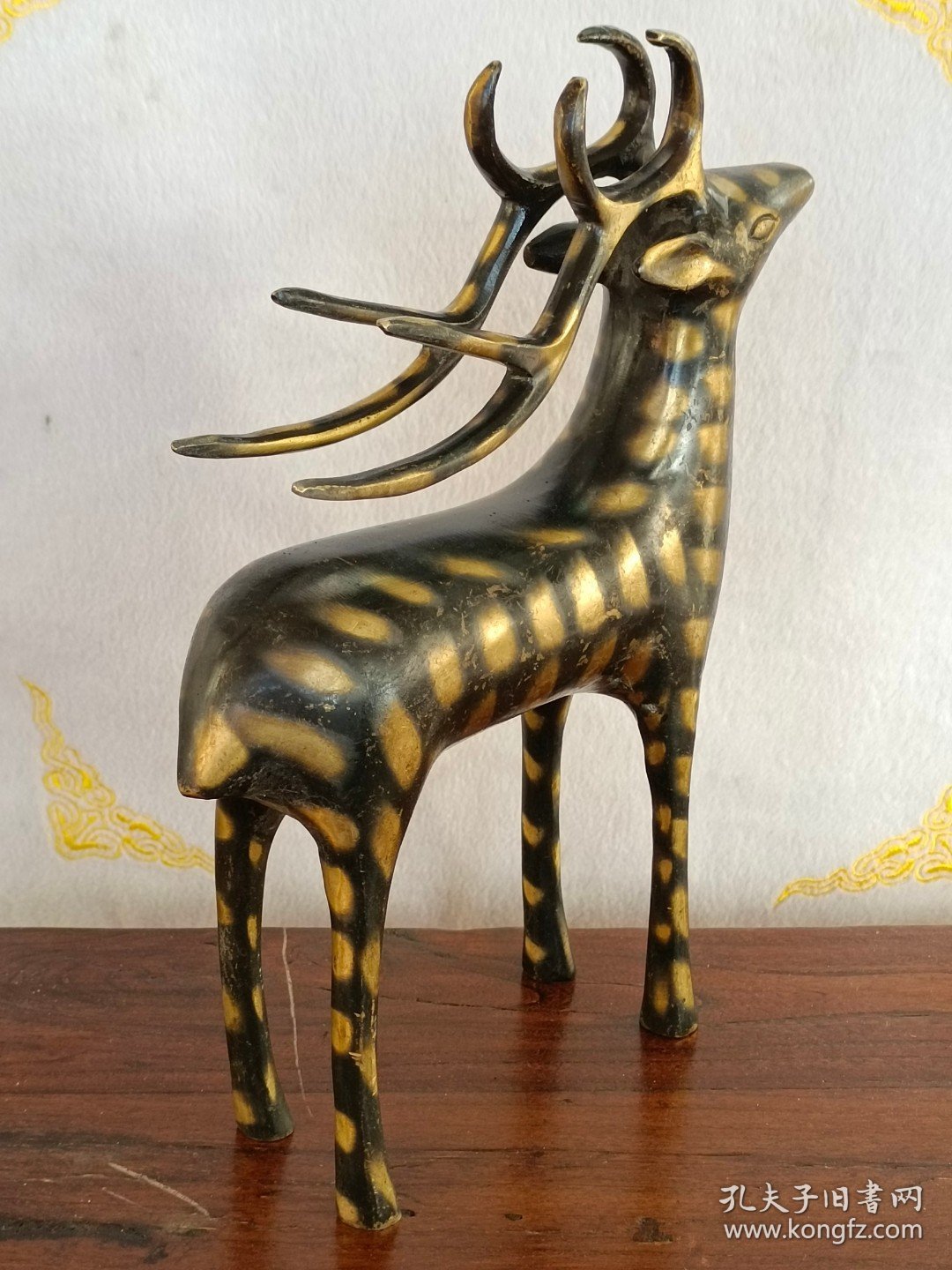 老铜鹿摆件一个，保存完好品相如图