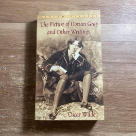 The Picture of Dorian Gray and Other Writings (Bantam Classics)